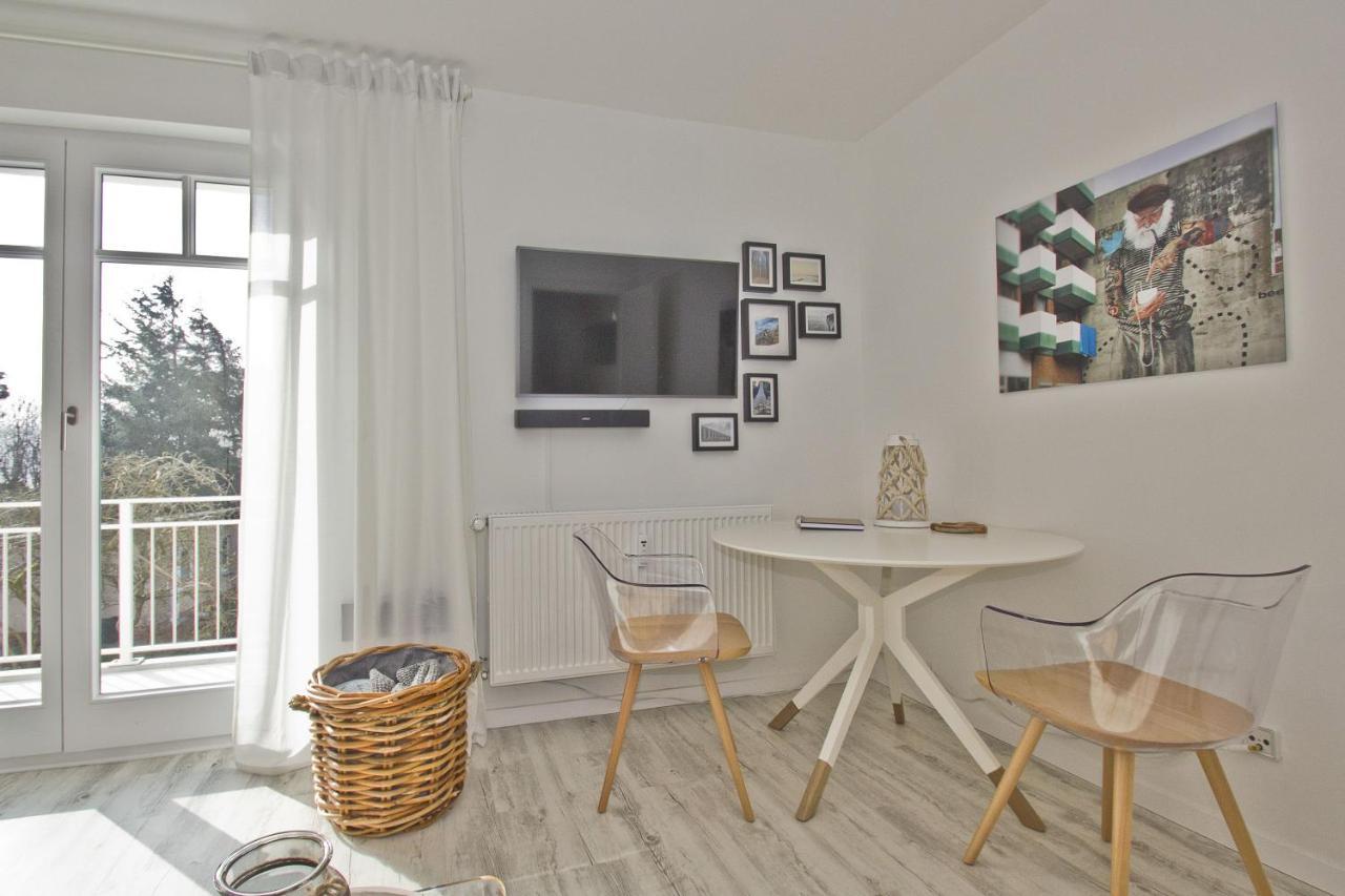 Ferienwohnung Mit Balkon Und Meerblick - Ferienresidenz Zwei Bodden Fewo 1-4 Lietzow Екстериор снимка